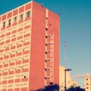 I.D - Desde la Ventana Veo Como Pasa La Gente Mientras Fumo