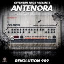 Antenora Vs Monny - Cat Piss