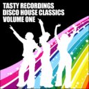 Saturday Night Hustlers - In The Club (Original Mix)