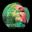 Mike.D - Lunares Triangulares