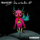 Macarena - She On The Run (Original Mix)